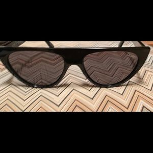 Authentic Quay Australia Sunglasses